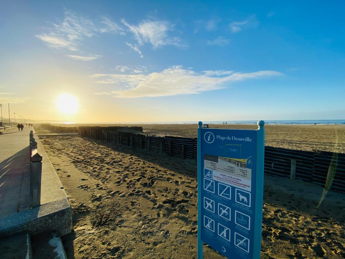 Le Petit Ecrin De Deauville Exterior foto