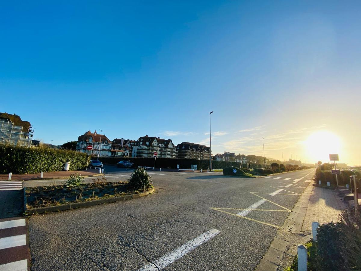 Le Petit Ecrin De Deauville Exterior foto